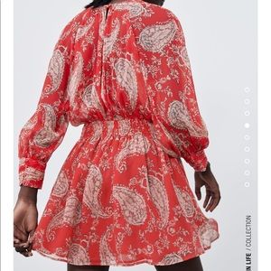 Zara printed dress bloggers fav